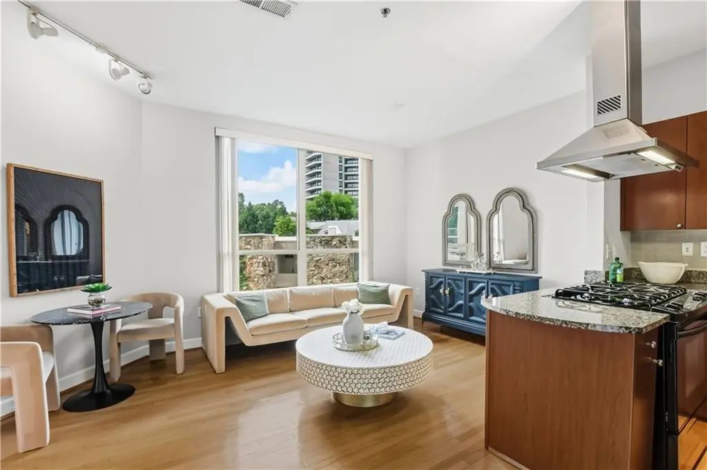 Unit 606 - 2626 Peachtree Road Nw, Atlanta