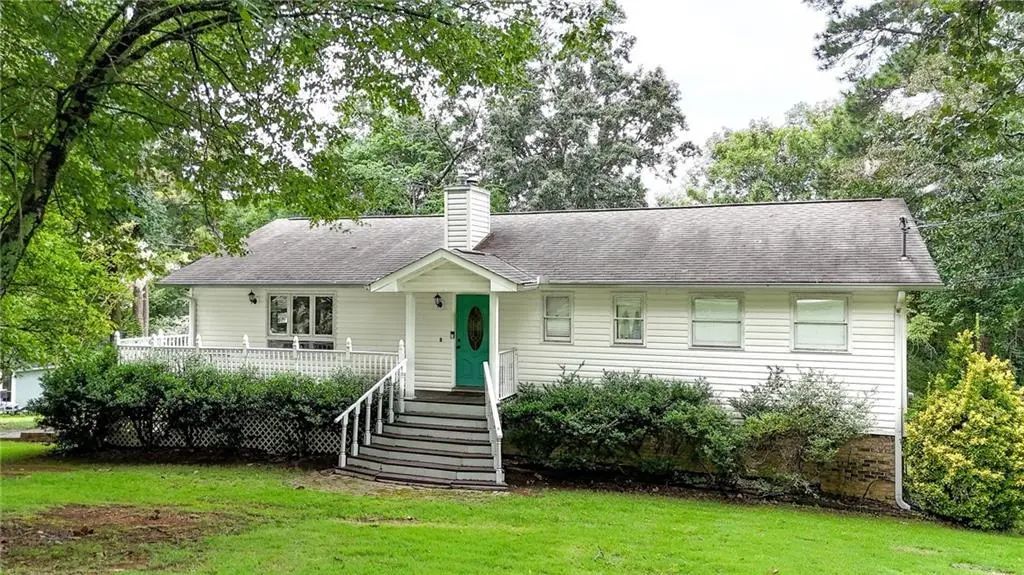 110 Crestmont Drive, Calhoun