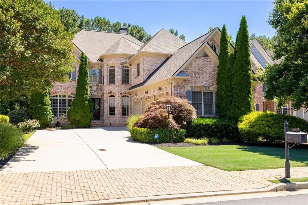3066 Haynes Trail, Alpharetta