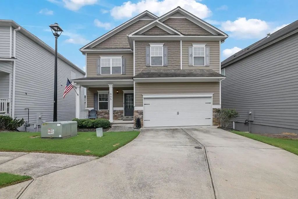 905 Habersham Court, Woodstock