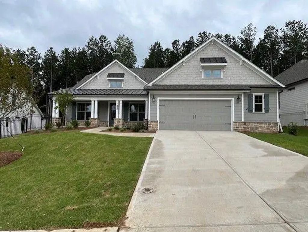 641 Highgrove Circle, Canton