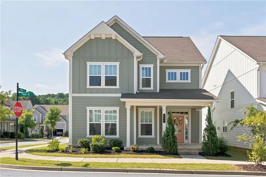 618 Finley Street, Suwanee