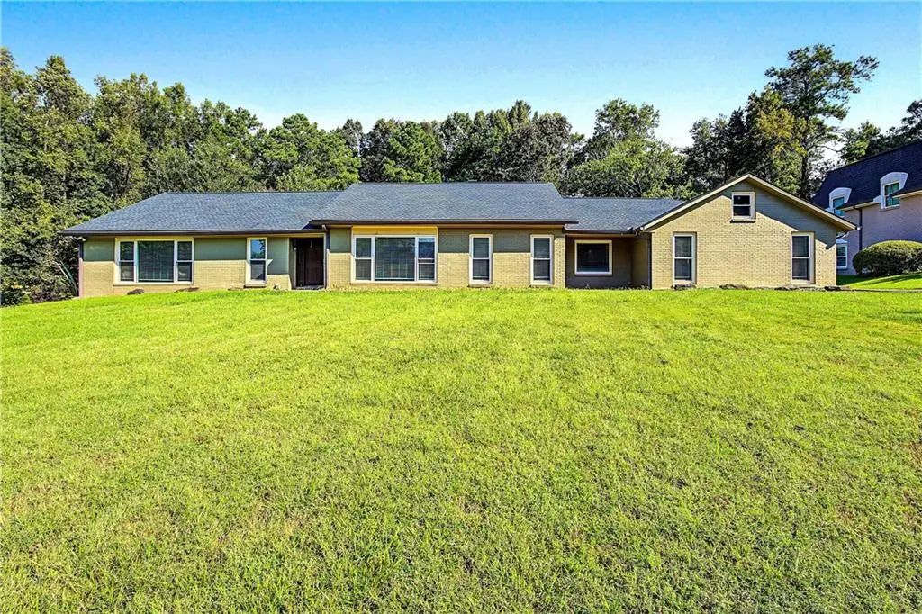 875 Hickory Oak Hollow, Roswell
