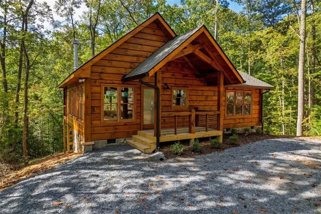 100 Crystal Oliver Lane, Blue Ridge