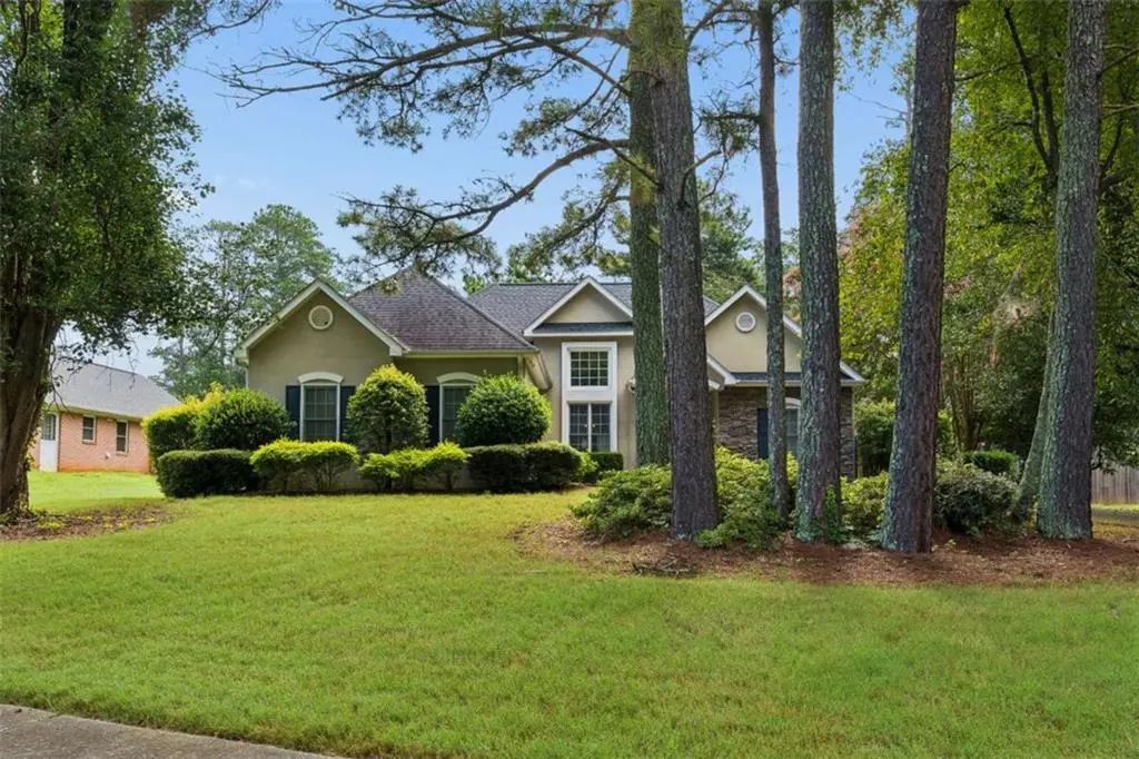 3903 Brianna Drive, Powder Springs