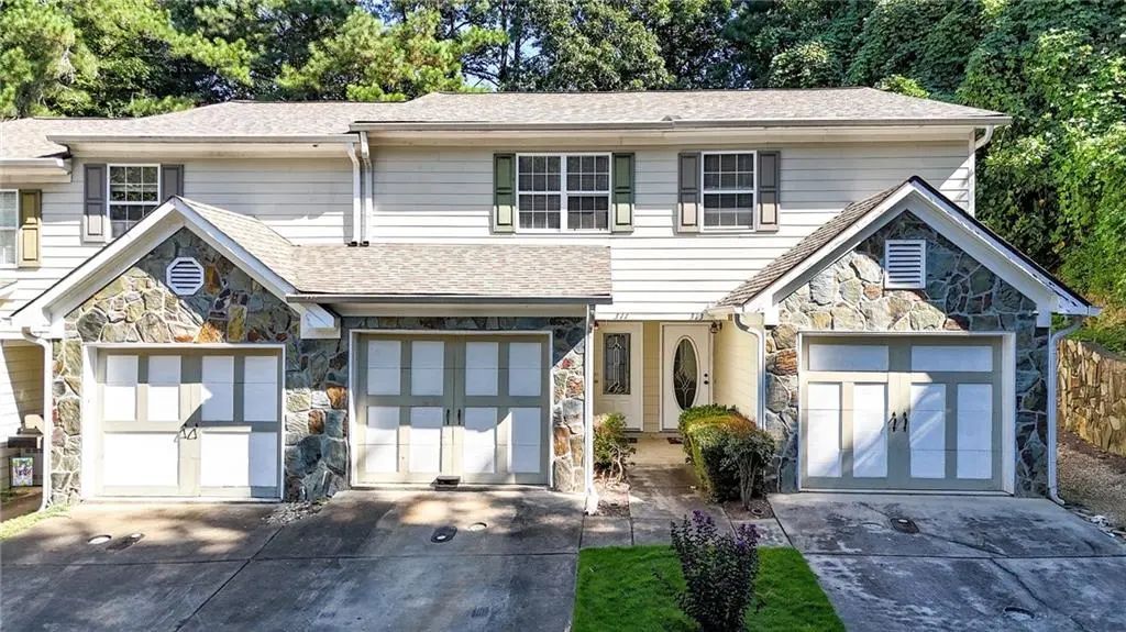 311 Brookside Way, Canton