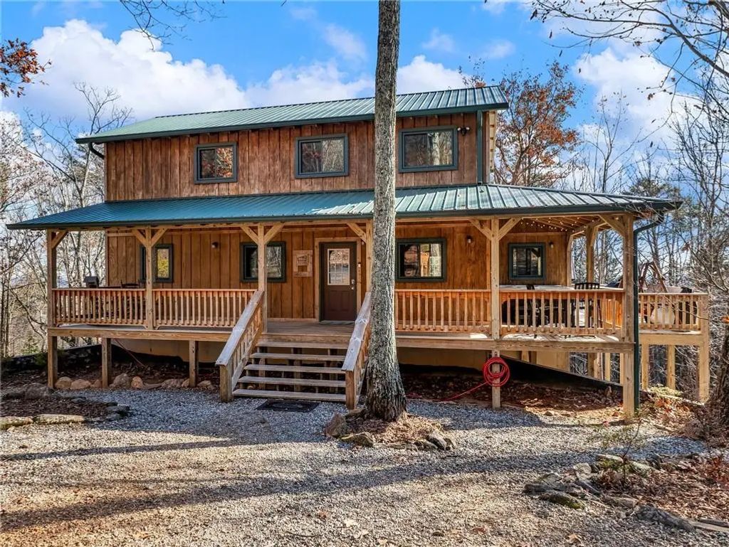 333 Skywood Lane, Cleveland