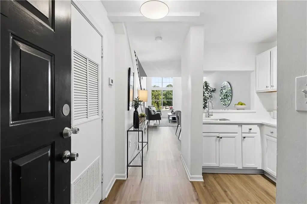 Unit 348b - 3655 Habersham Road Ne, Atlanta