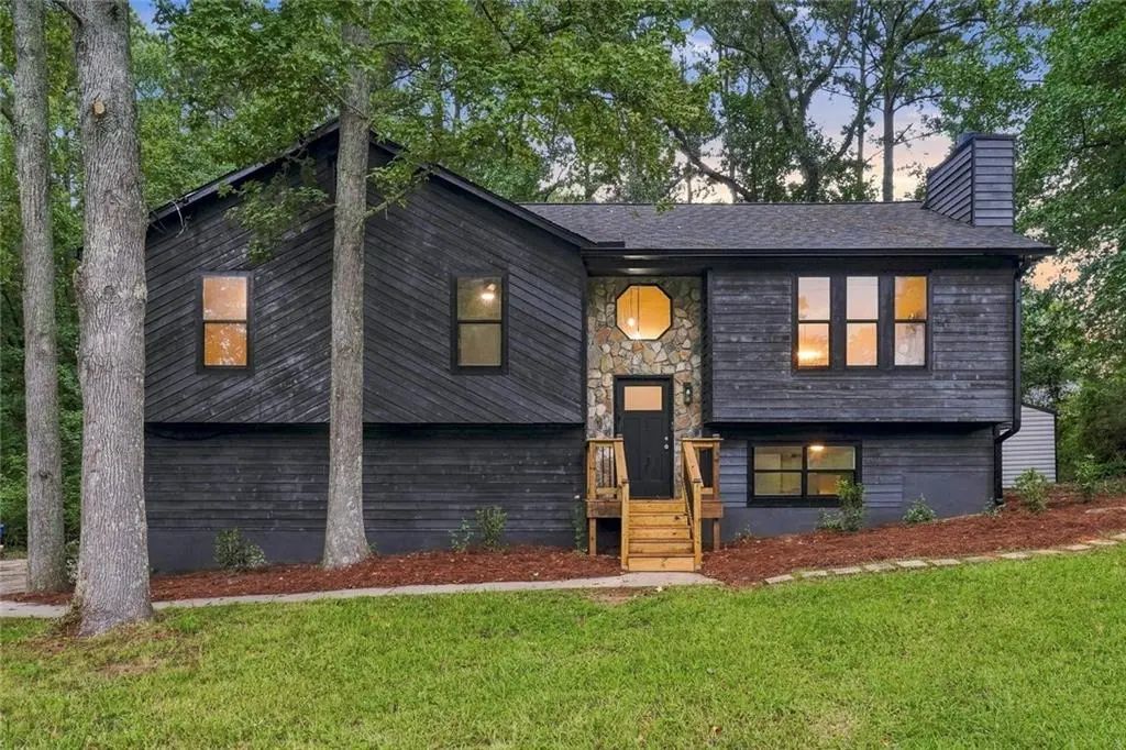 6311 Stoney Court, Austell