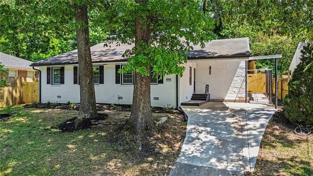 2828 Cloverhurst Drive, East Point