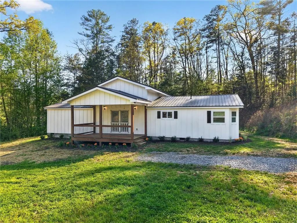 156 Dover Chapel Road, Ellijay