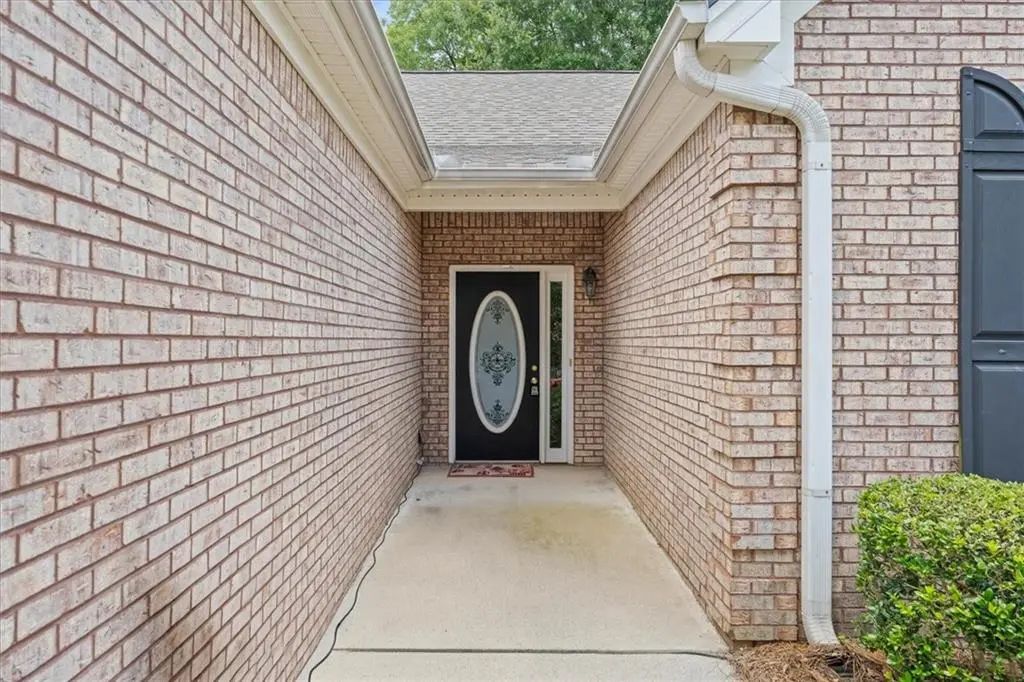 311 Crossroads Drive, Social Circle