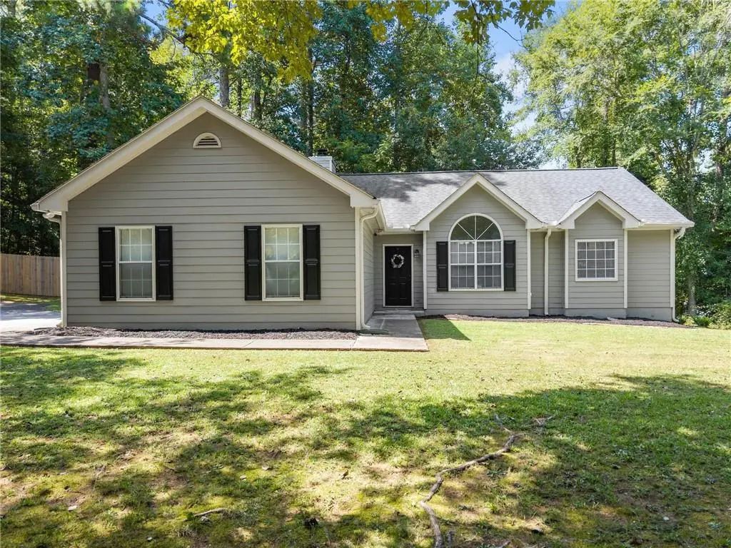 4444 Bos Way, Loganville