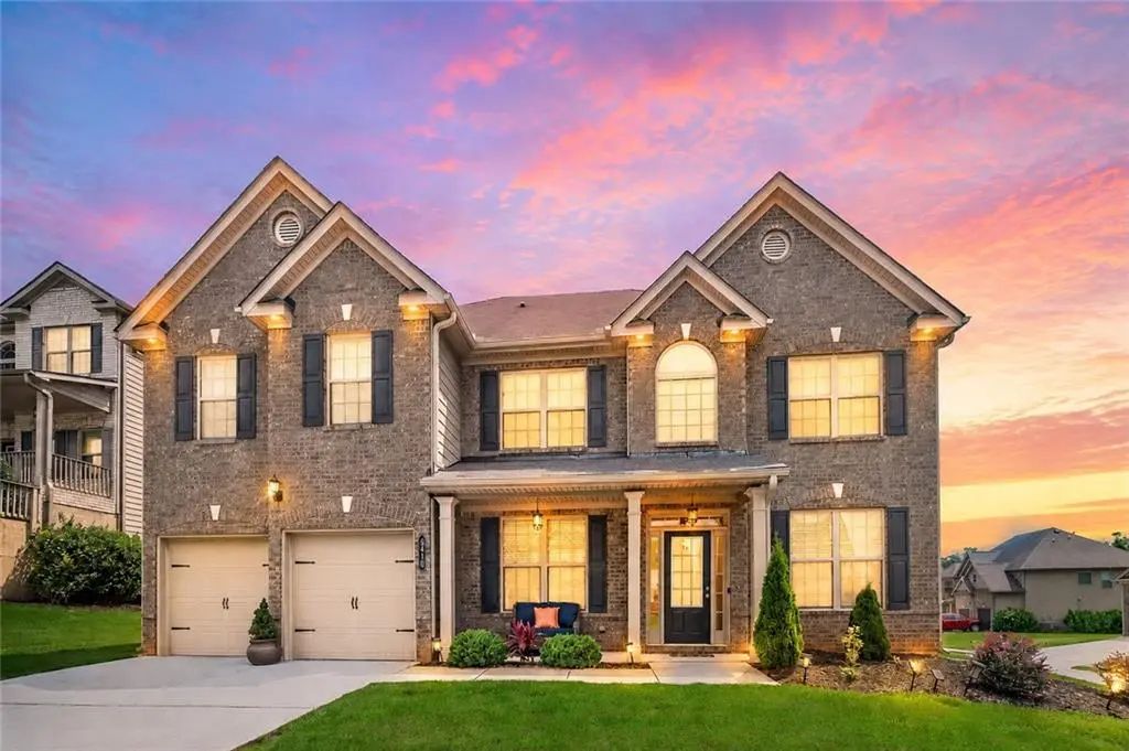 5410 Whisper Court, Cumming