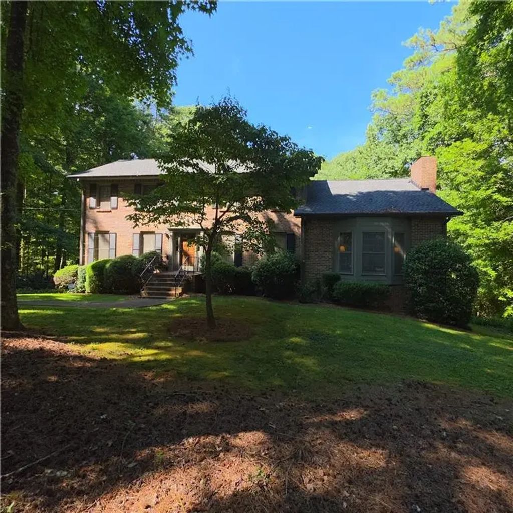 170 Pruitt Drive, Alpharetta