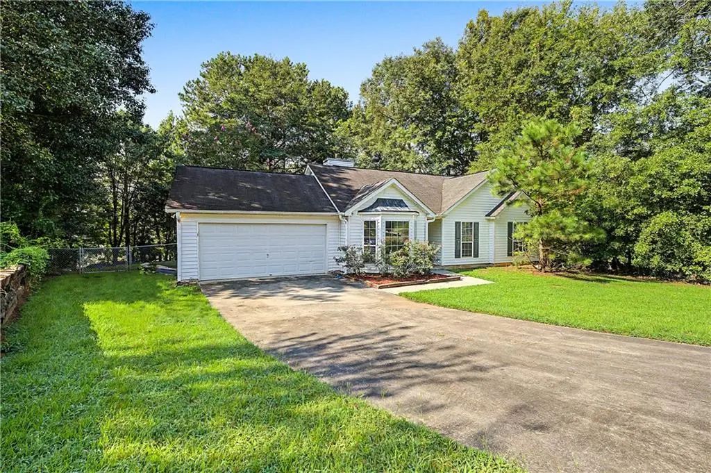 204 Spring Circle, Stockbridge