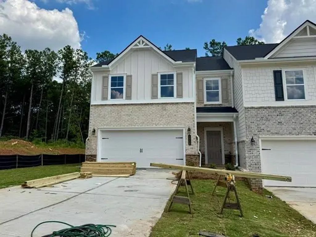 1215 Park Center Circle, Austell