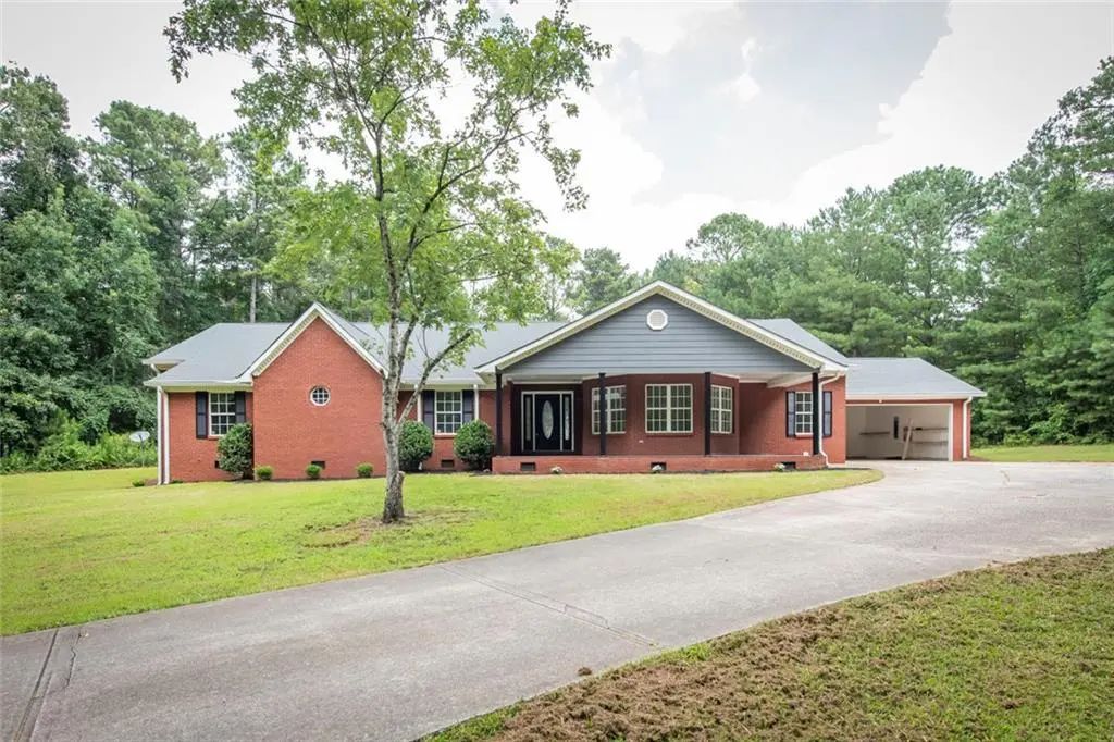2165 Bakers Bridge Road, Douglasville