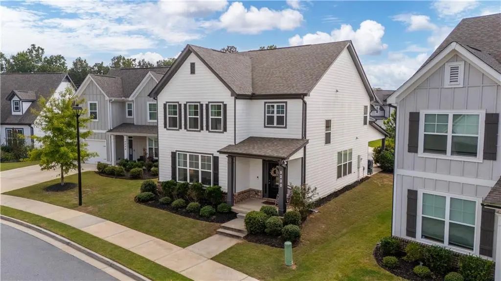 5200 Parkwood Drive, Flowery Branch