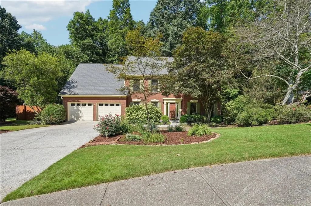 89 Creekside Drive, Dallas