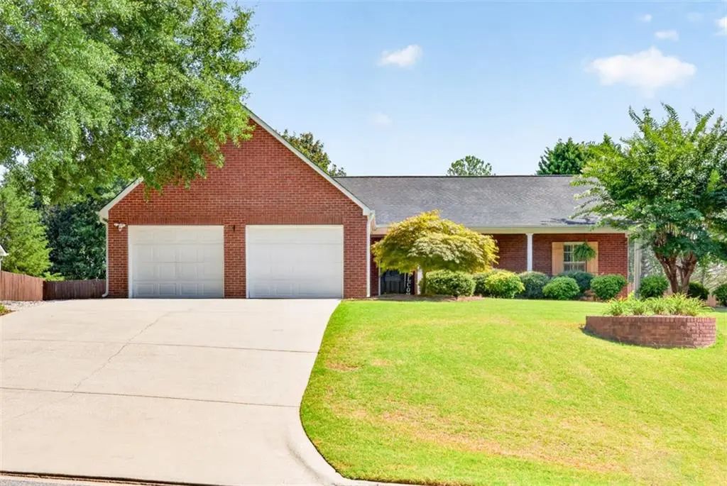 1561 Timber Heights Drive, Loganville