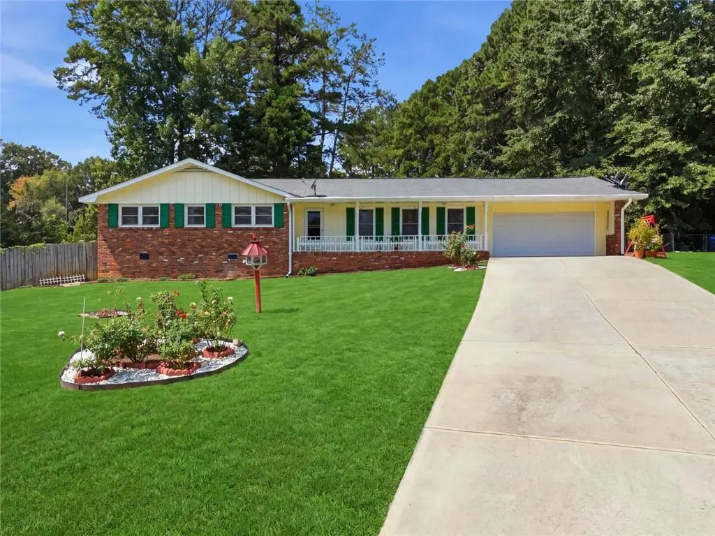 393 Greenleaf Court Nw, Lilburn