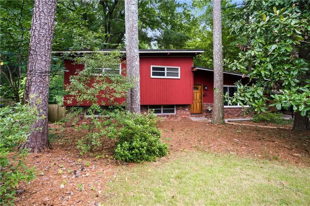 3439 Chestnut Drive, Atlanta