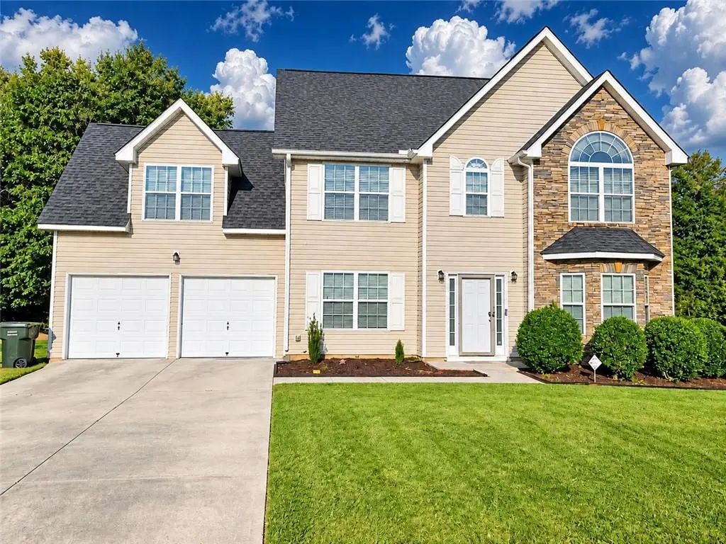 2875 Lake Port Drive, Snellville