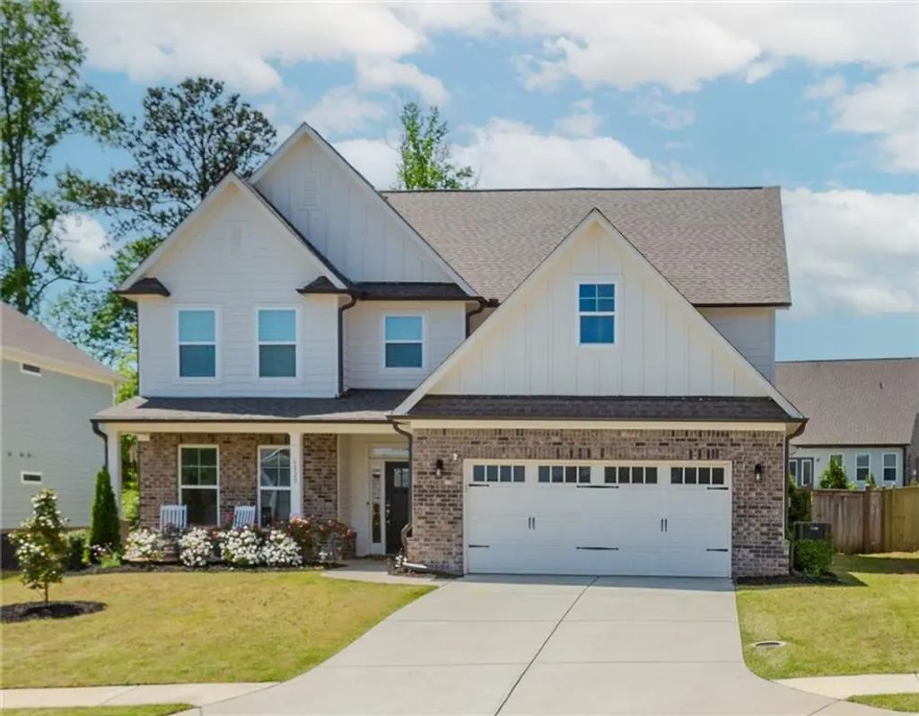 6829 Benjamin Drive, Flowery Branch