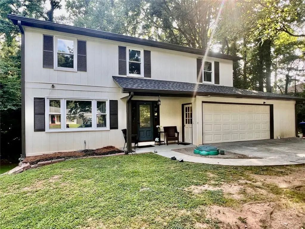 130 Bainbridge Trail, Roswell