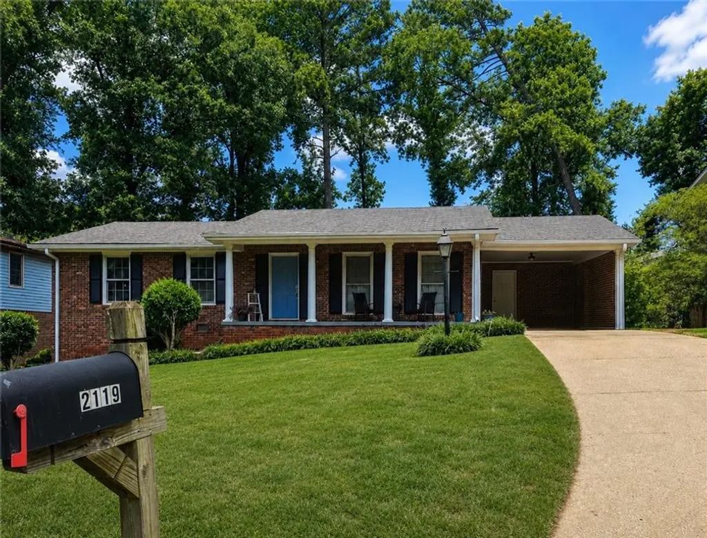 2119 Hilton Drive, Decatur