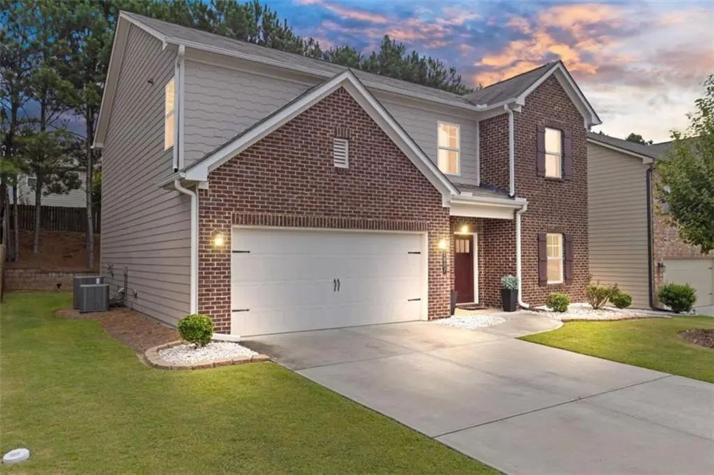 1807 Weatherbrook Circle, Lawrenceville