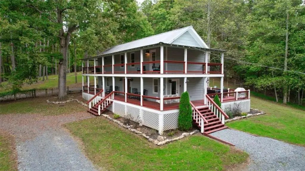 237 Chestnut Gap Road, Blue Ridge