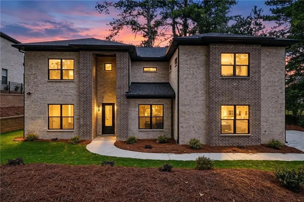 922 Artistry Way, Fairburn