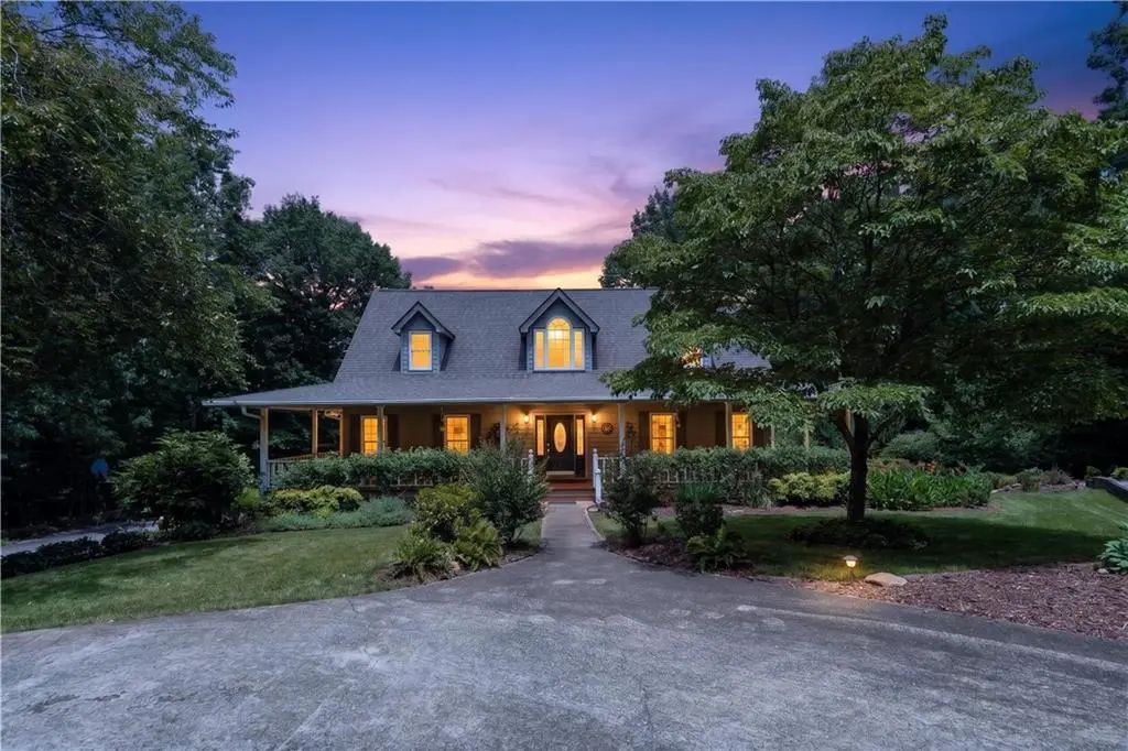 330 Scarlet Lane, Lakemont