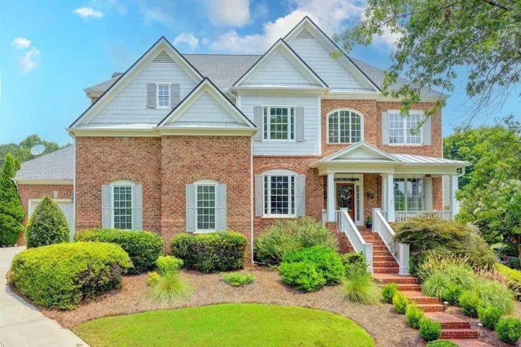 4825 Meadow Park Lane, Suwanee