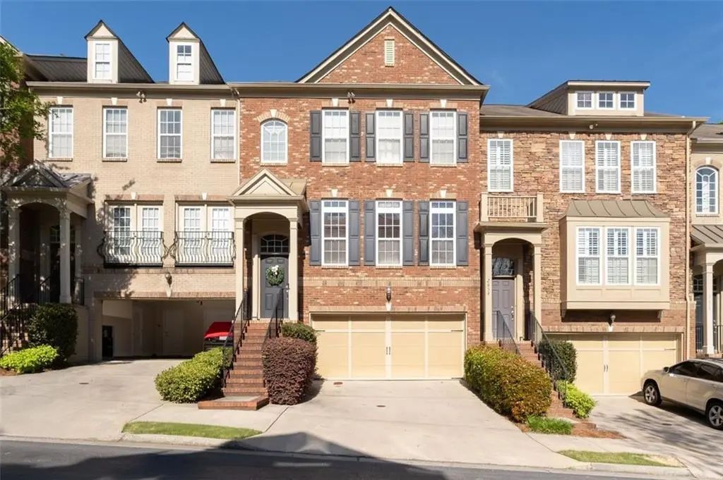 2852 Overlook Court Ne, Atlanta