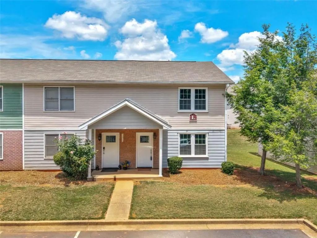 138 Hudson Bridge Court, Stockbridge