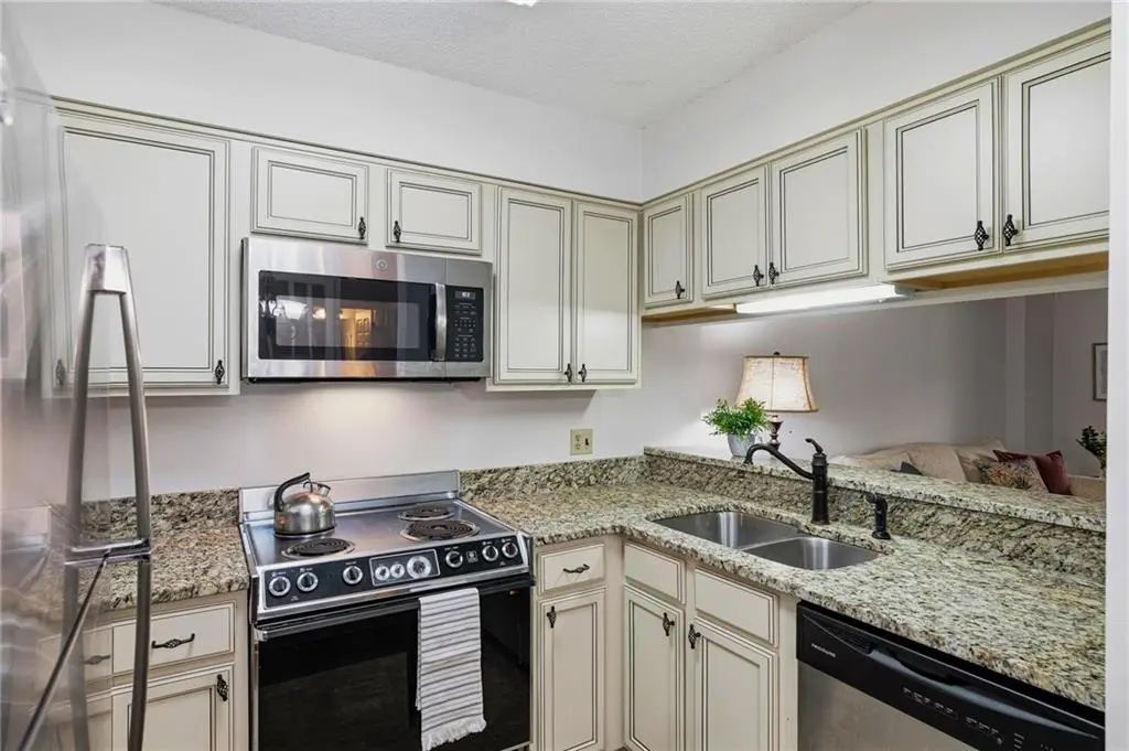 Unit A116 - 1800 Clairmont Lake, Decatur