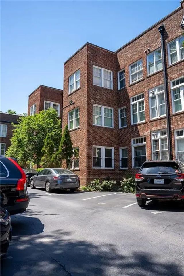 Unit 17 - 690 Piedmont Avenue Ne, Atlanta