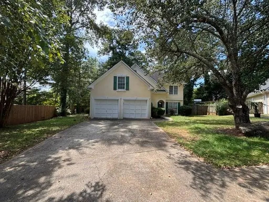 2805 Parliament Circle, Marietta