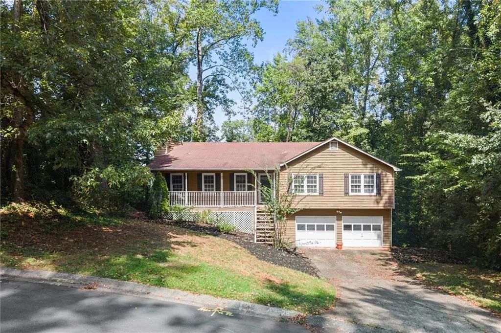 4916 Hawk Trail Ne, Marietta