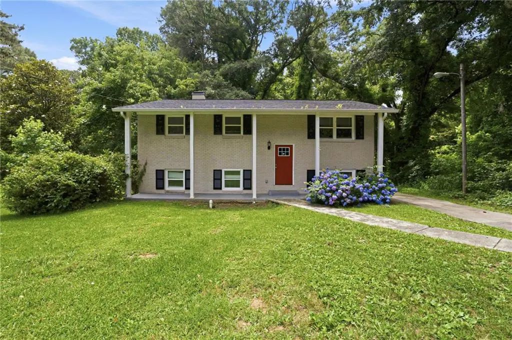 3798 Bakers Ferry Road Sw, Atlanta