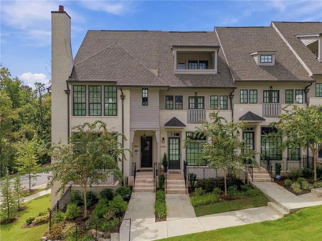 6742 Encore Boulevard, Sandy Springs