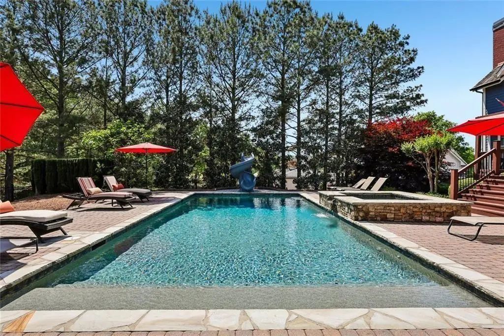 18 Stoneridge Court, Dawsonville