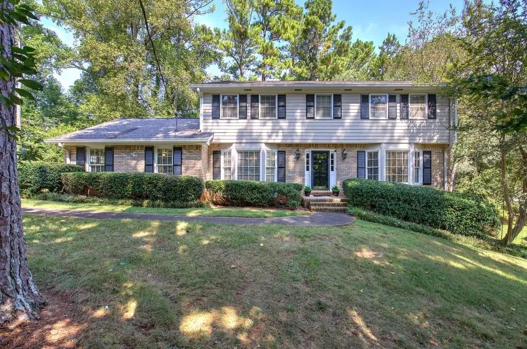 2747 Pinestream Drive Ne, Marietta