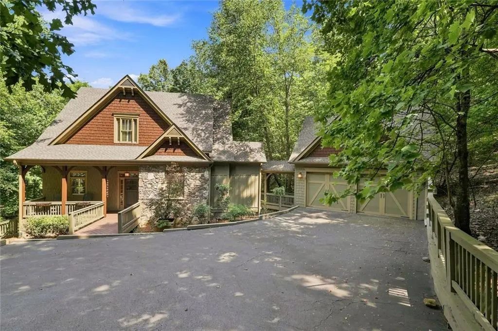 10 Black Gum Drive, Big Canoe