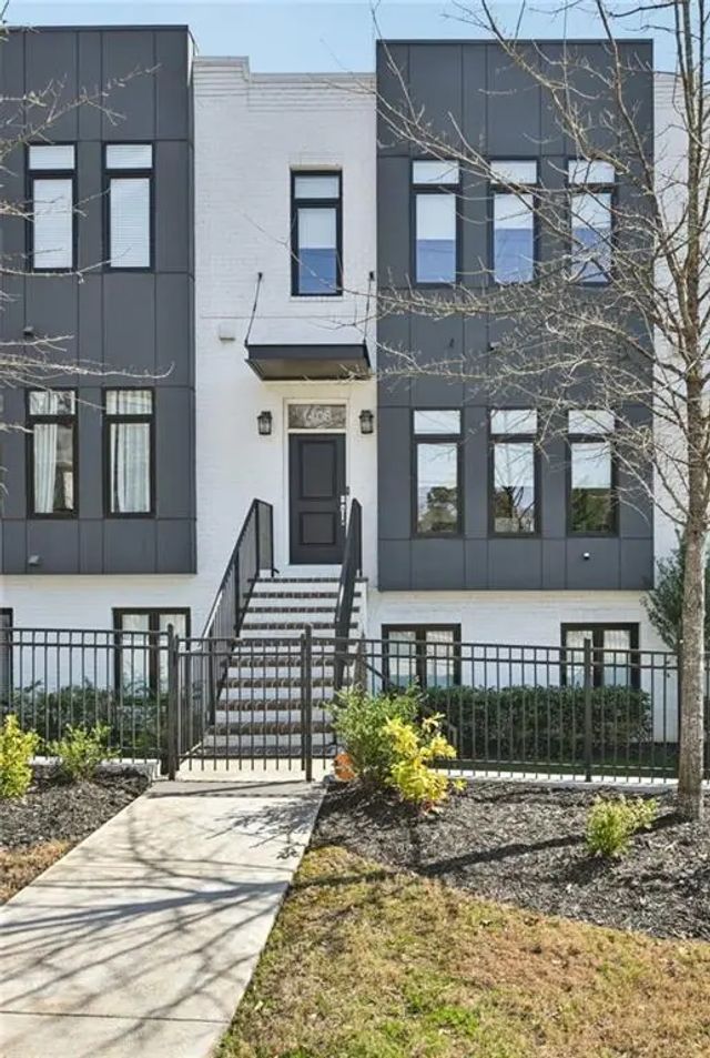 1108 Briar Cove Circle, Atlanta