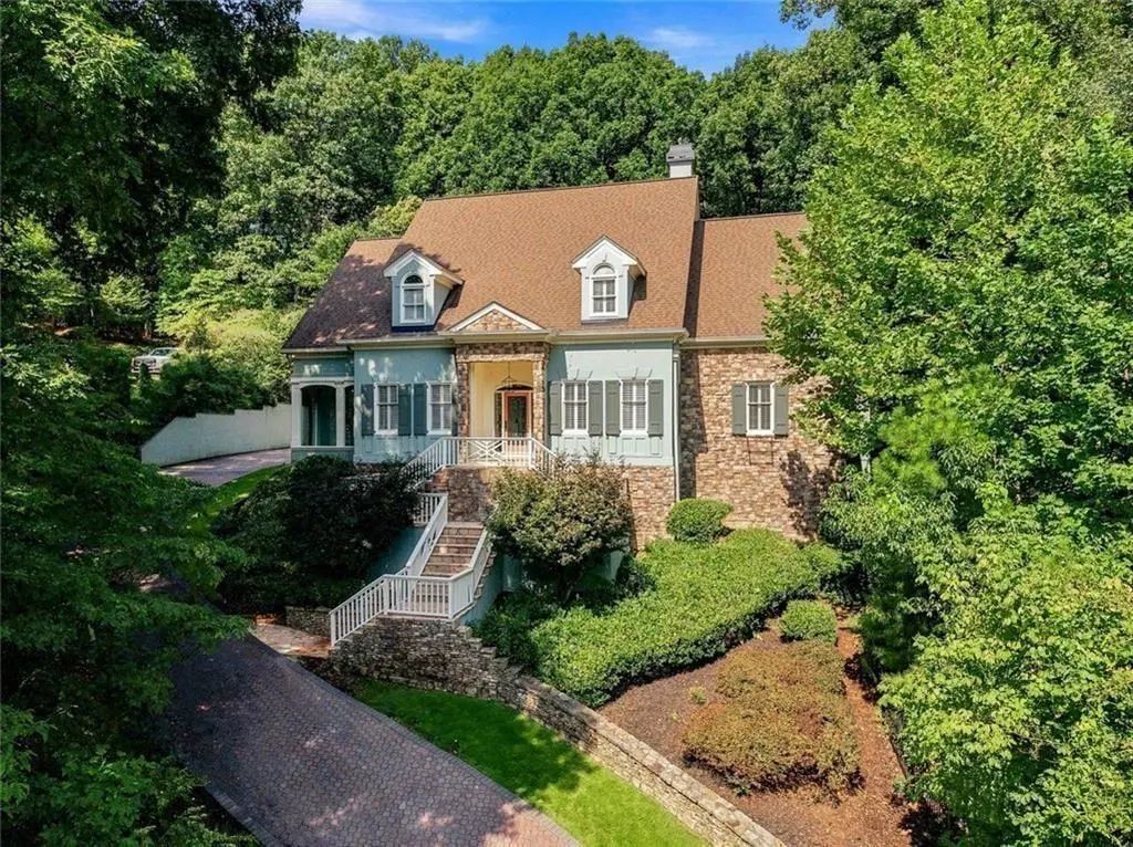 7560 Bridgegate Court, Sandy Springs