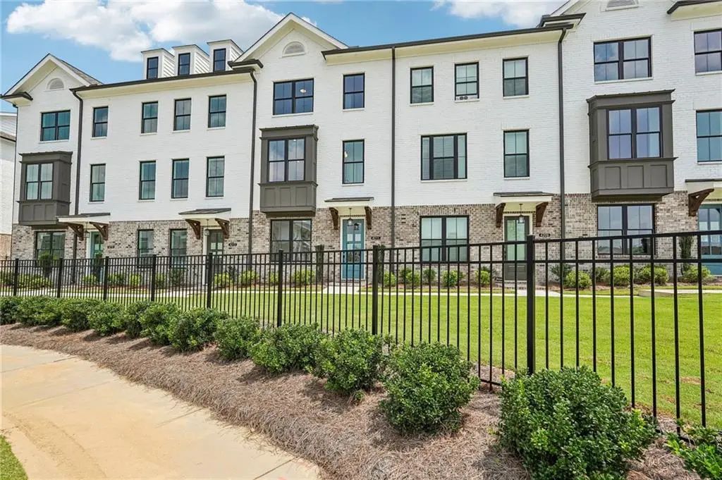 Unit 215 - 4211 Millcroft Place, Buford